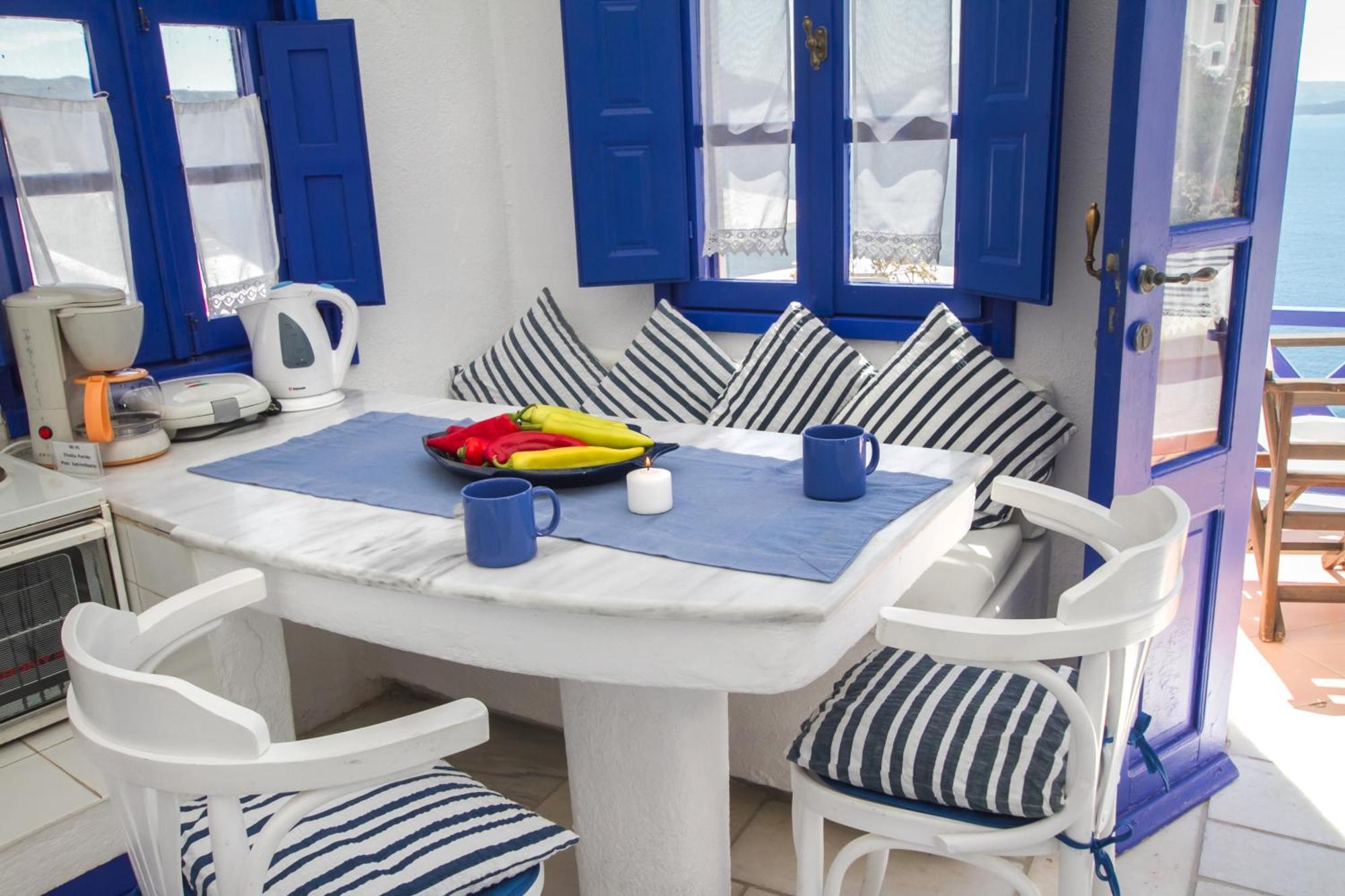Ifestio Villas Oia Habitación foto